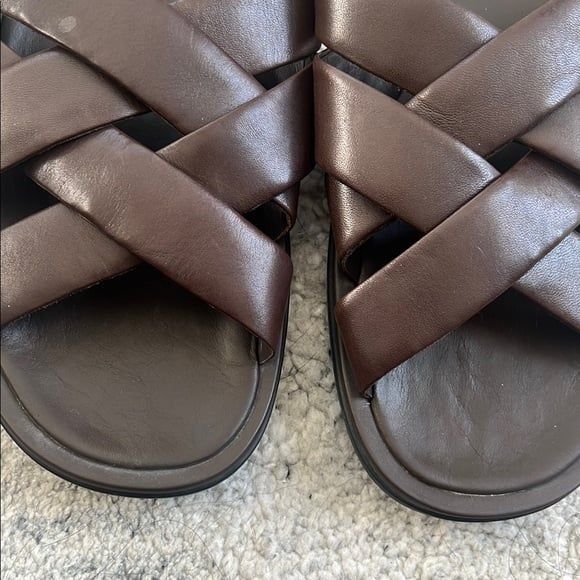 Vince Brown Leather Sandals - Picture 3 of 9